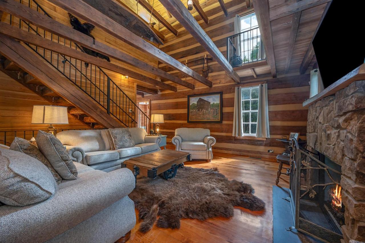 Russell'S Fort At White Oak Point: Historical Cabin On Lake Lure, Luxury, Direct Lake Access!别墅 外观 照片